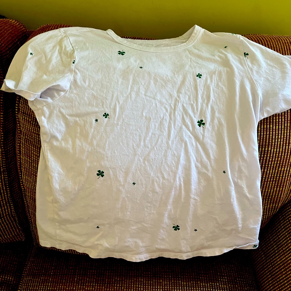 St Patrick tee. Could be worn as a crop